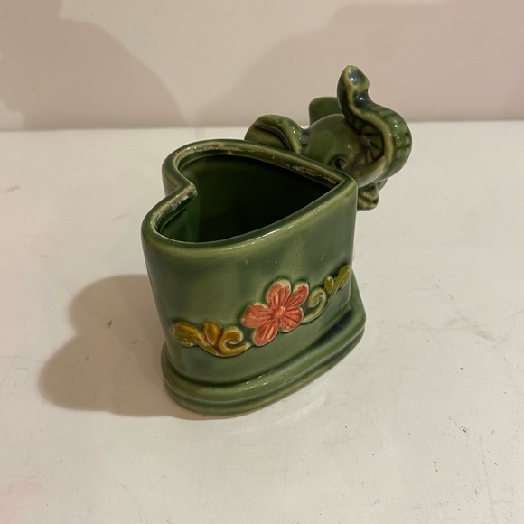 Small Elephant Planter (DT) - Picture 11 of 14